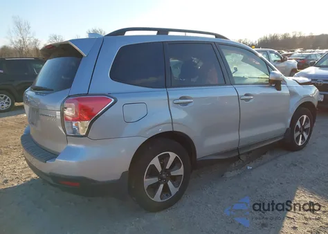 2017 Subaru Forester 2.5I Premium z USA, uszkodzony, nr VIN JF2SJAEC4HH434192